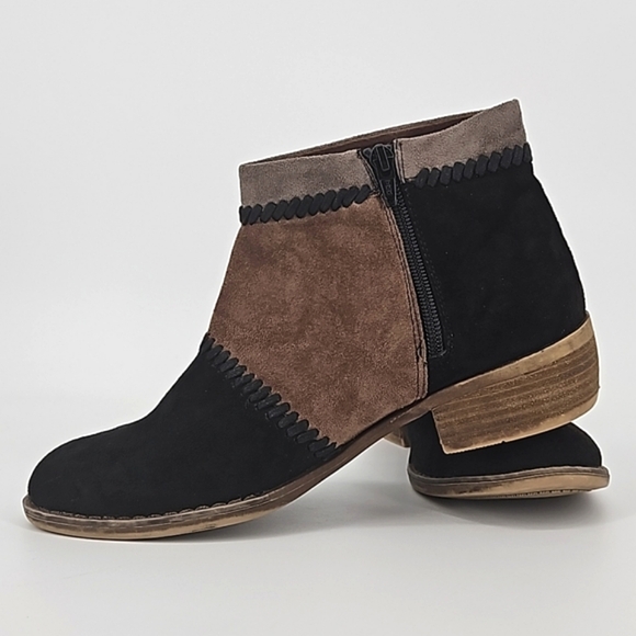 Roxy Women's Devlin Black & Brown Suede Patchwork Ankle Boots Booties size 9 - Picture 1 of 8